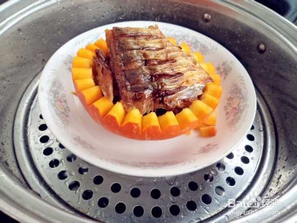 洞庭鱼蒸南瓜