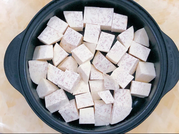 广式香芋蒸排骨