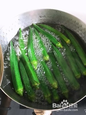 健康养生佳品凉拌秋葵的做法