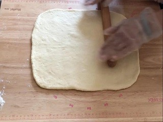 千层肉松海苔面包怎么做