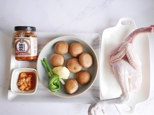 腐乳蒸鸡的做法