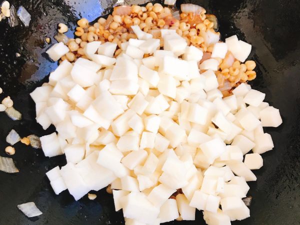 茄汁山药炒薏仁