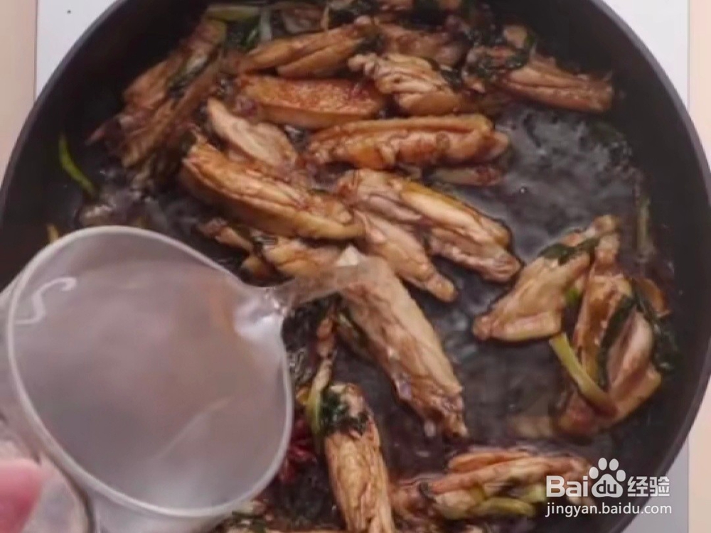 葱烧鸡翅的家常做法