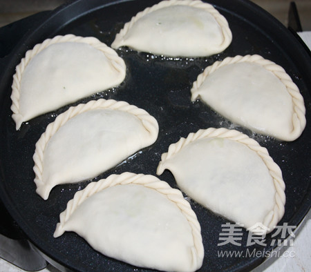 素三鲜盒子的做法