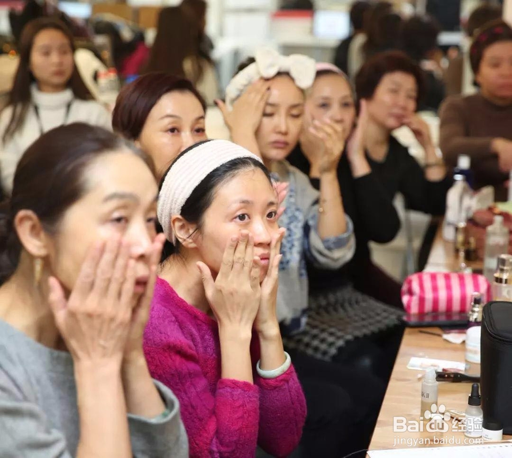 女生第一次开始学化妆要怎么做