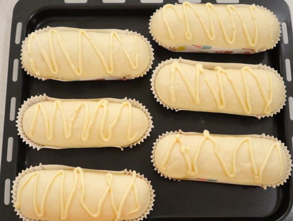 芝心火腿肉松面包