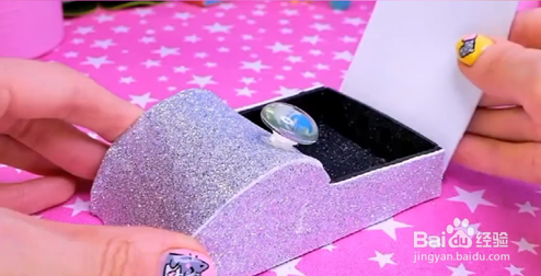 如何给芭比制作亮片汽车