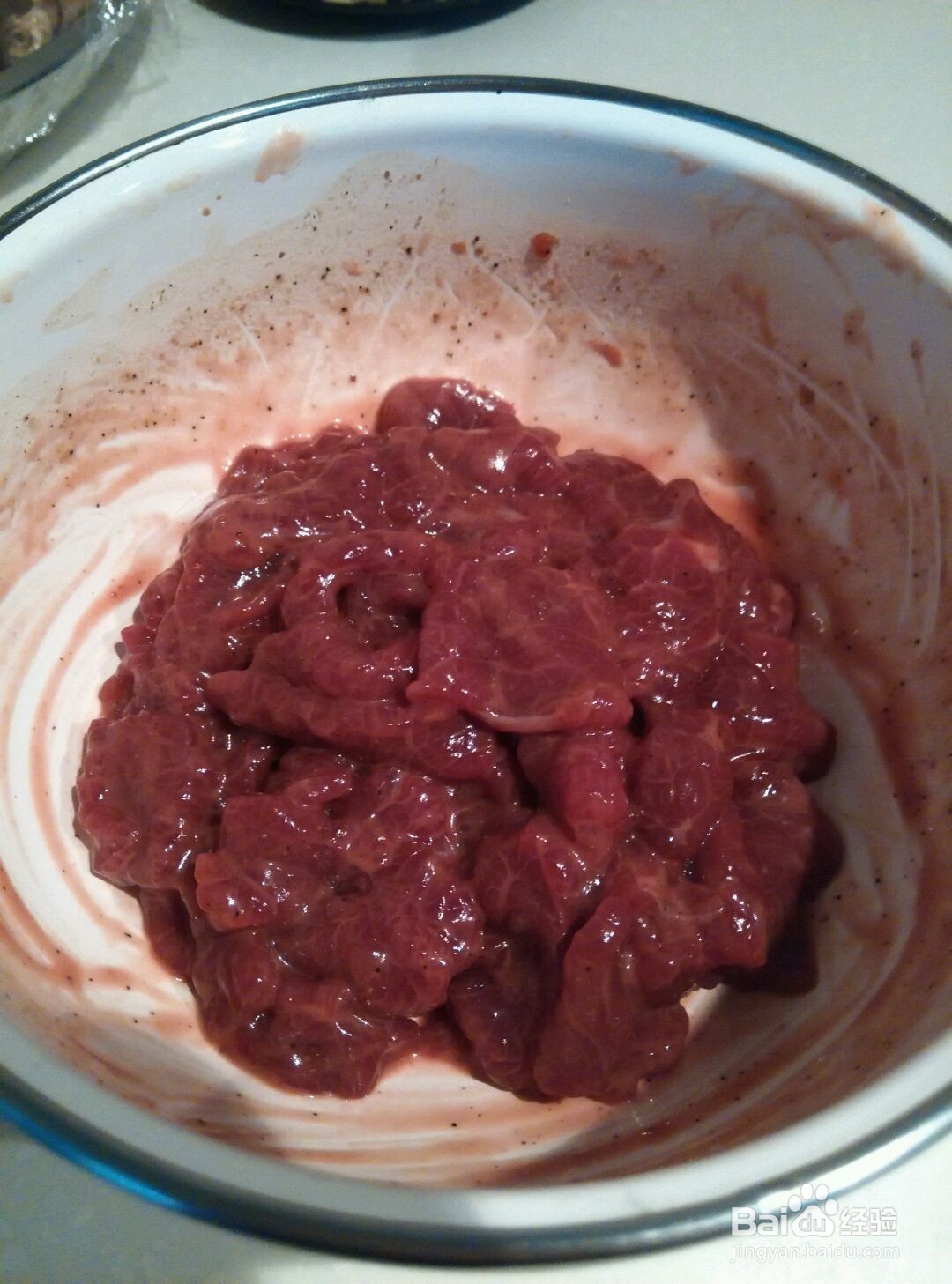 嫩滑牛肉草菇的做法