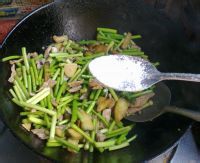 蒜苔茄子滑肉