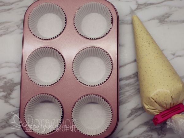 枣泥海绵纸杯蛋糕