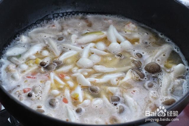 怎么做菌菇虾仁豆腐汤