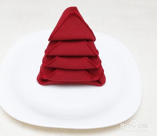 圣诞树怎么用餐巾来折法