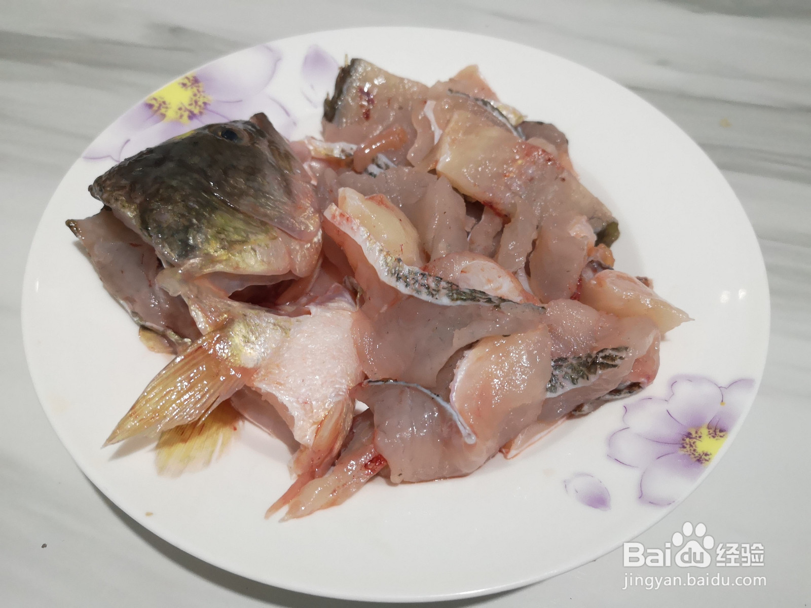 金汤酸辣鲈鱼的做法