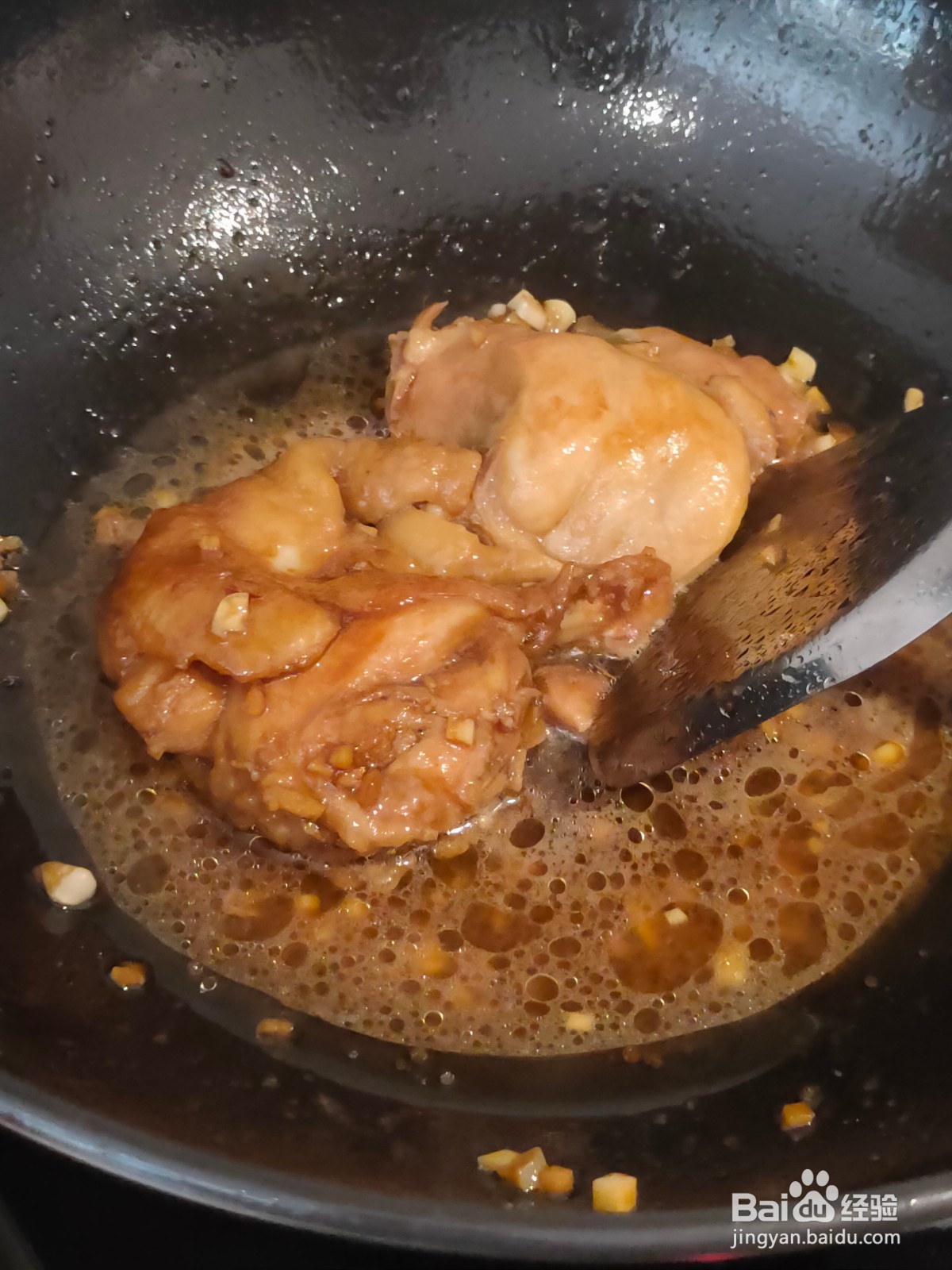 鸡腿怎么做好吃,蒜香鸡腿让你回味无穷