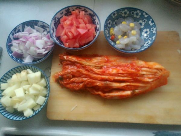 韩式海鲜酸酱汤