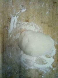 私房小厨教你包饺子，简单又美味。