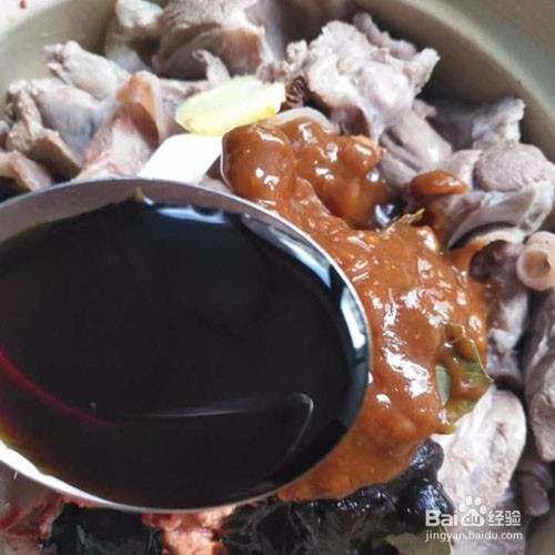 焖坛肉的做法