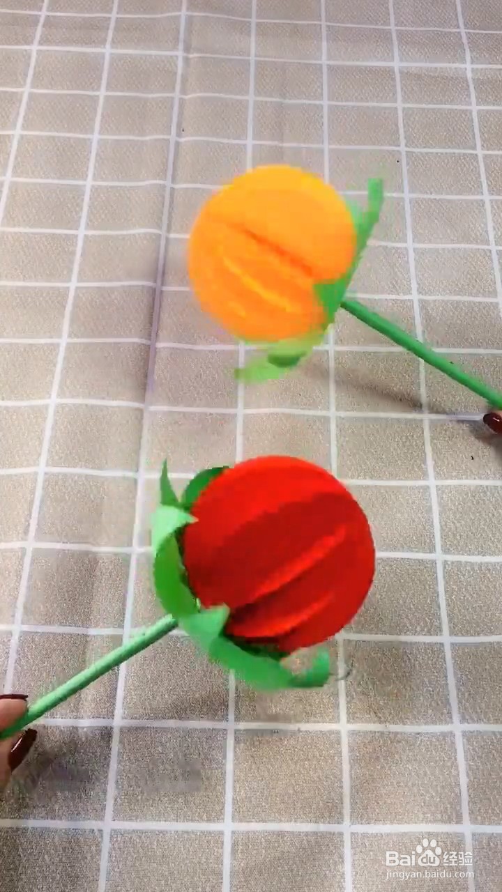 教你用折纸做小花朵