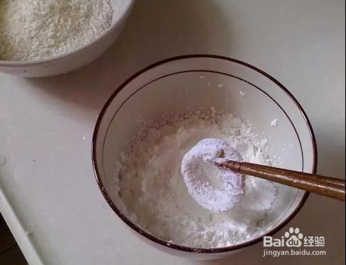 酥炸鱿鱼圈的做法