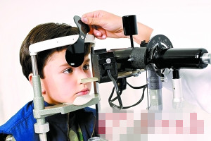 远视加散光的怎么治？