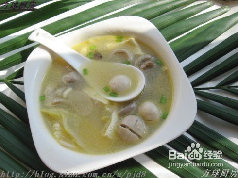口蘑豆腐汤--美味