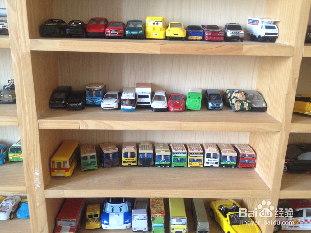5岁小弟弟收藏车的木质车柜尺寸和做法