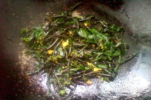 紫菜花鸡蛋炒米饭