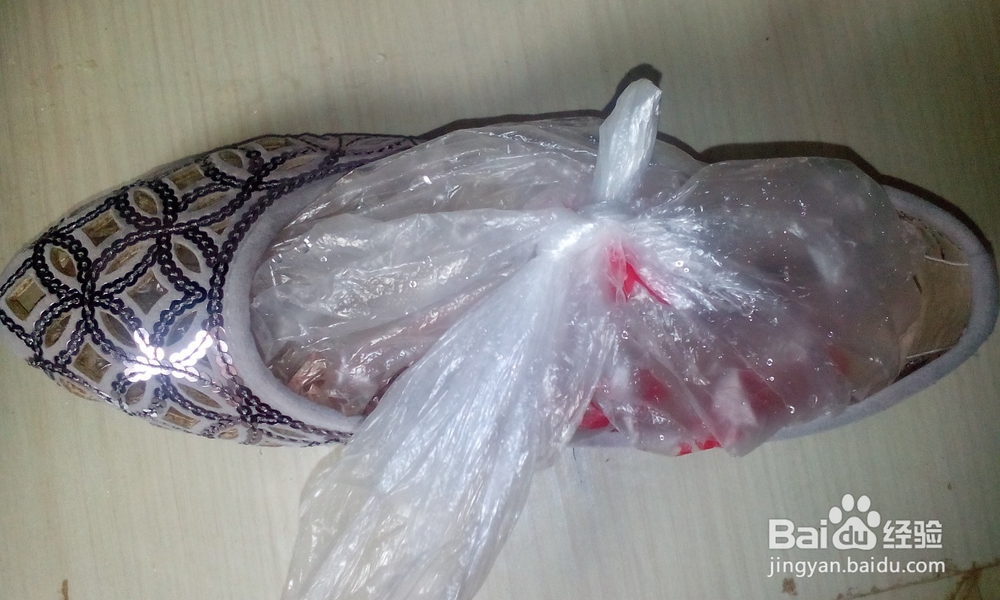新鞋子挤脚怎么办
