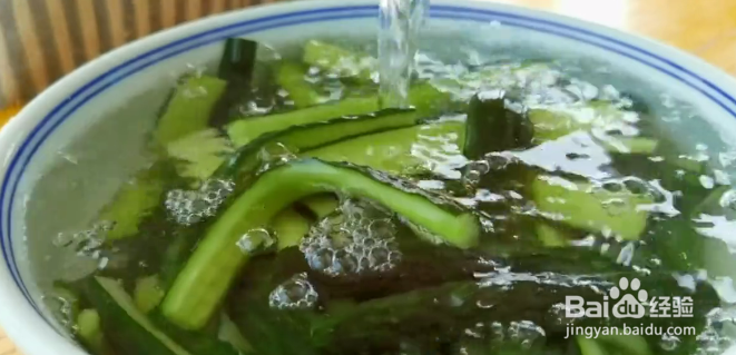 如何做腌黄瓜？