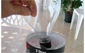 用瓶子做花盆的方法