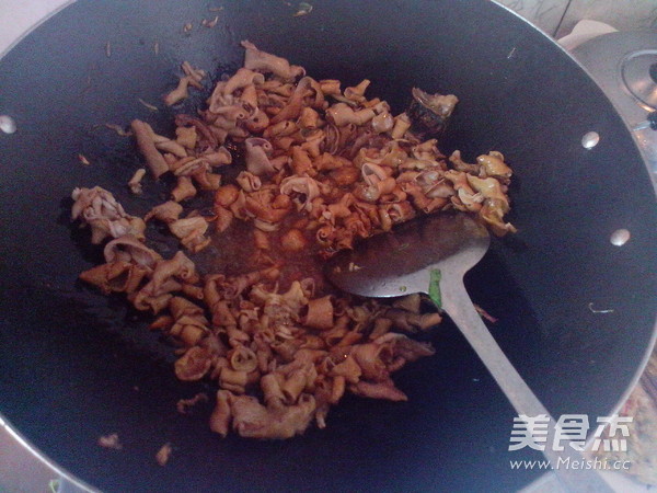 泡菜炒鸭肠的做法