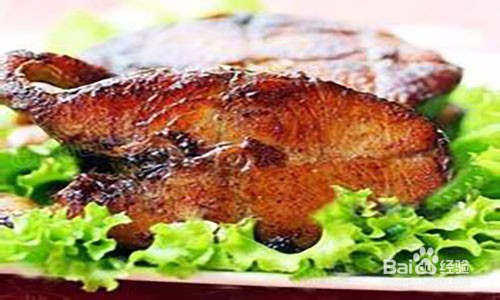 被鱼刺或异物卡到喉咙怎么办？