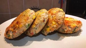 怎么做香煎鸡胸肉饼?