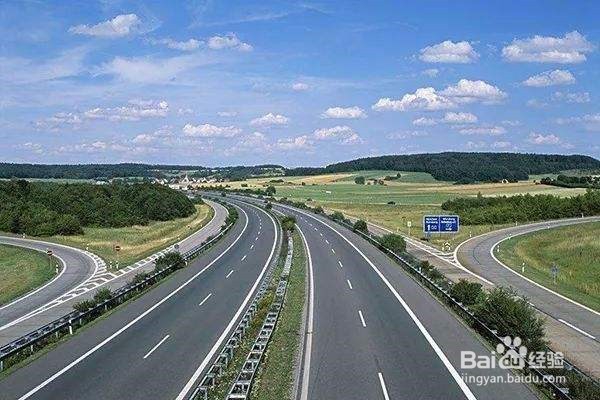 2018年国庆节放假安排及高速免费时间表。