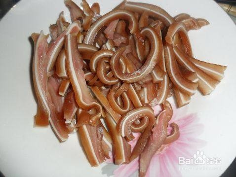 黄瓜拌猪耳的做法