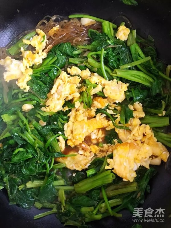 菠菜鸡蛋炖粉条
