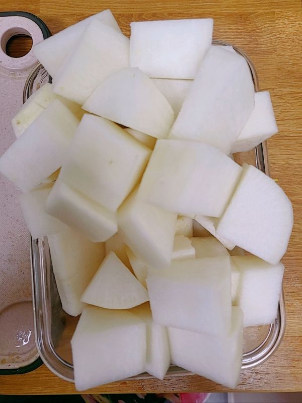 羊腿肉炖白萝卜