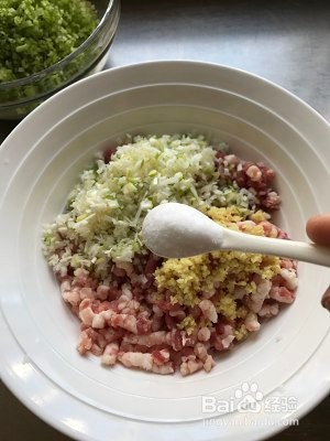 抱蛋煎饺怎么做