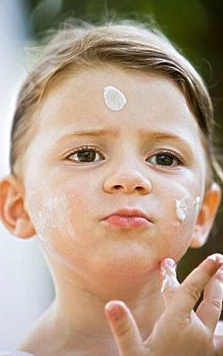 夏日如何做好孩子的防晒工作