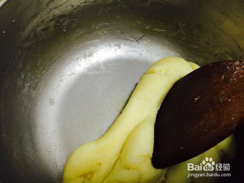 巧克力酥皮泡芙的做法