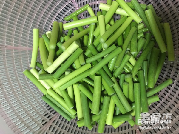 蒜苔青椒炒瘦肉