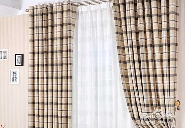 卧室窗帘如何选择搭配更美观呢?
