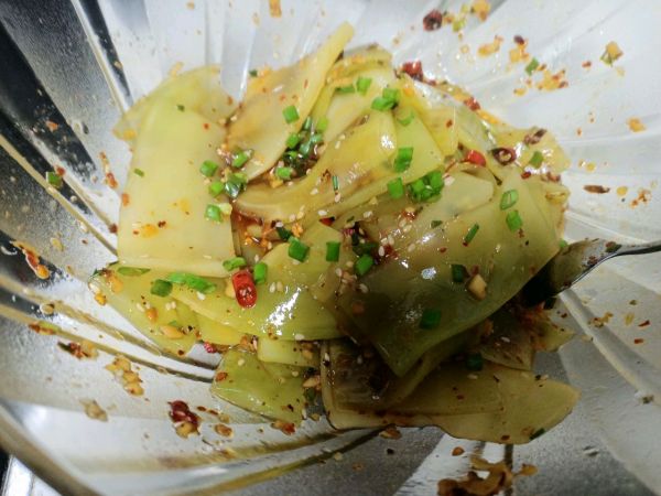 凉拌脆爽莴笋片