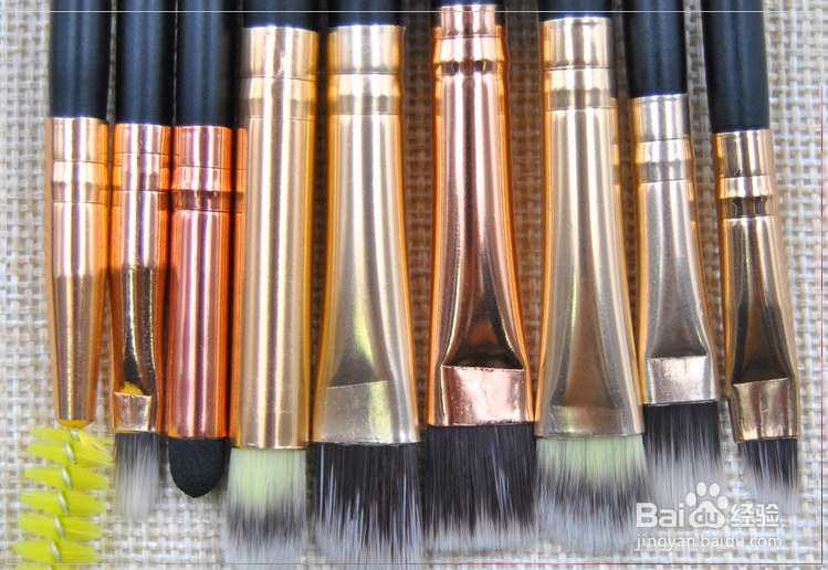 教你如何从化妆刷材质鉴别化妆刷的好坏