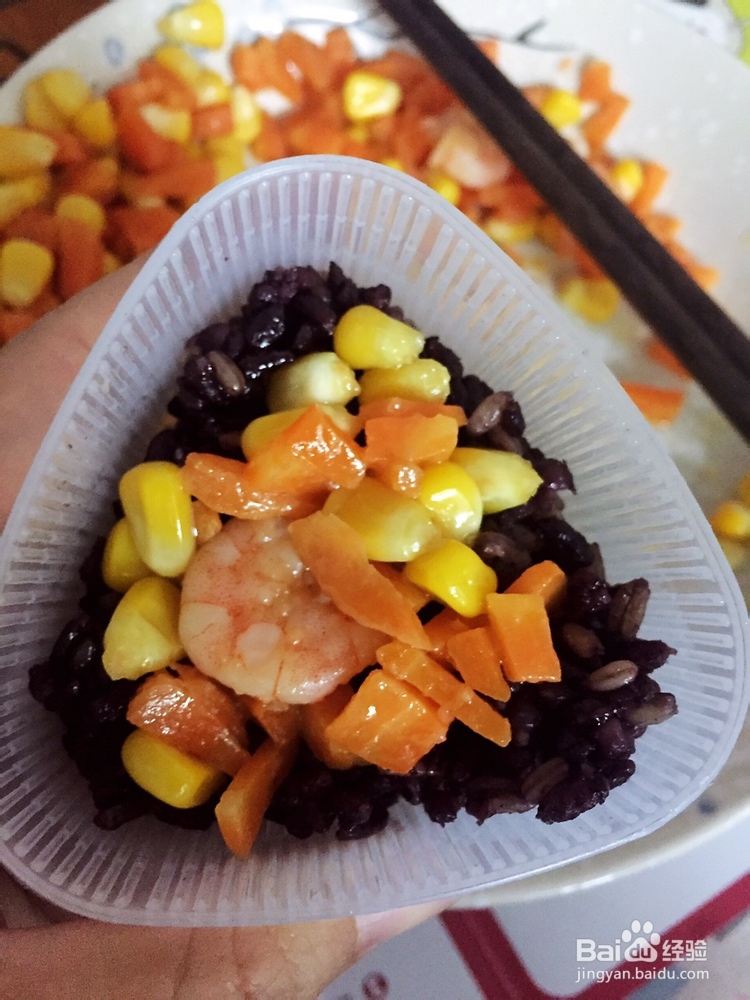 便捷紫米三角饭团