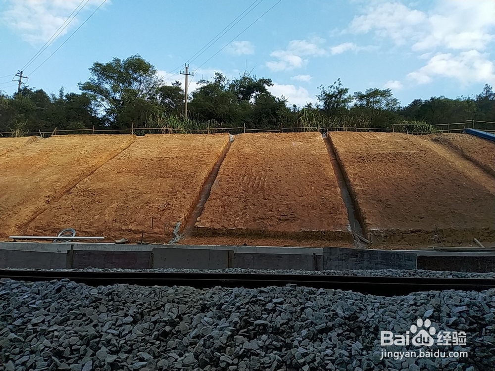 路堤碾压过程出现