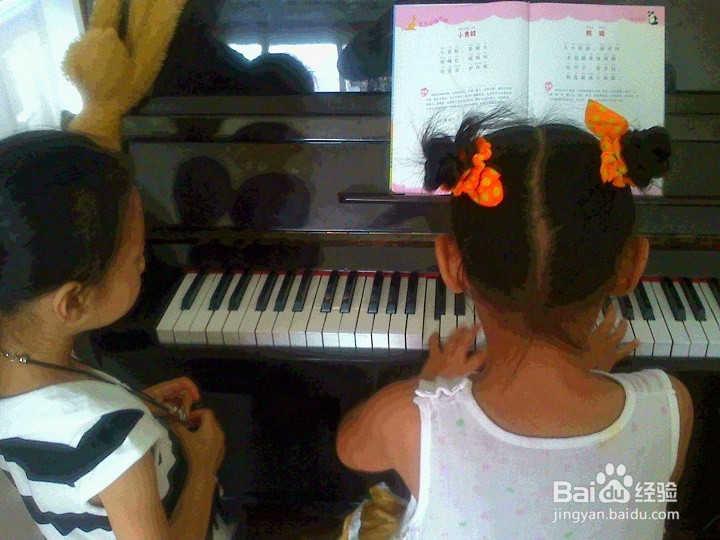 老年人怎样指导孩子学指法【钢琴指法】