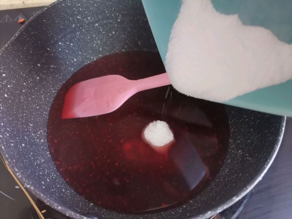 蔓越莓果冻冰饮