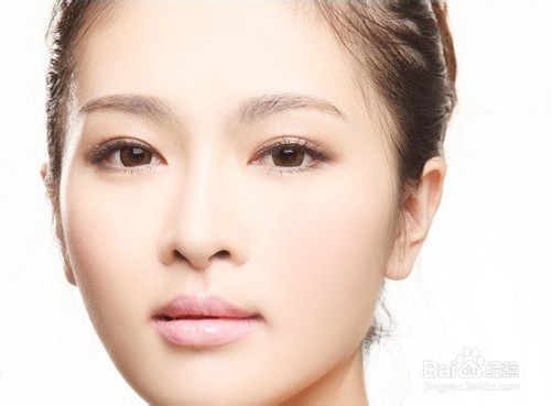 秋季唇部护理 拥有完美水润娇唇