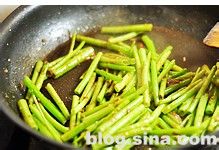 素菜也要很惹味——虾酱空心菜